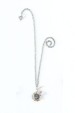 1228 Pea necklace with antler rosette