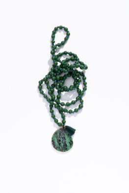 1572A NECKLACE PETA emerald