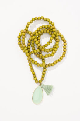 N329A WOODEN NECKLACE ADORA kiwi