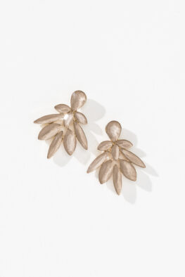 E654 EARRING TUANA TAUPE
